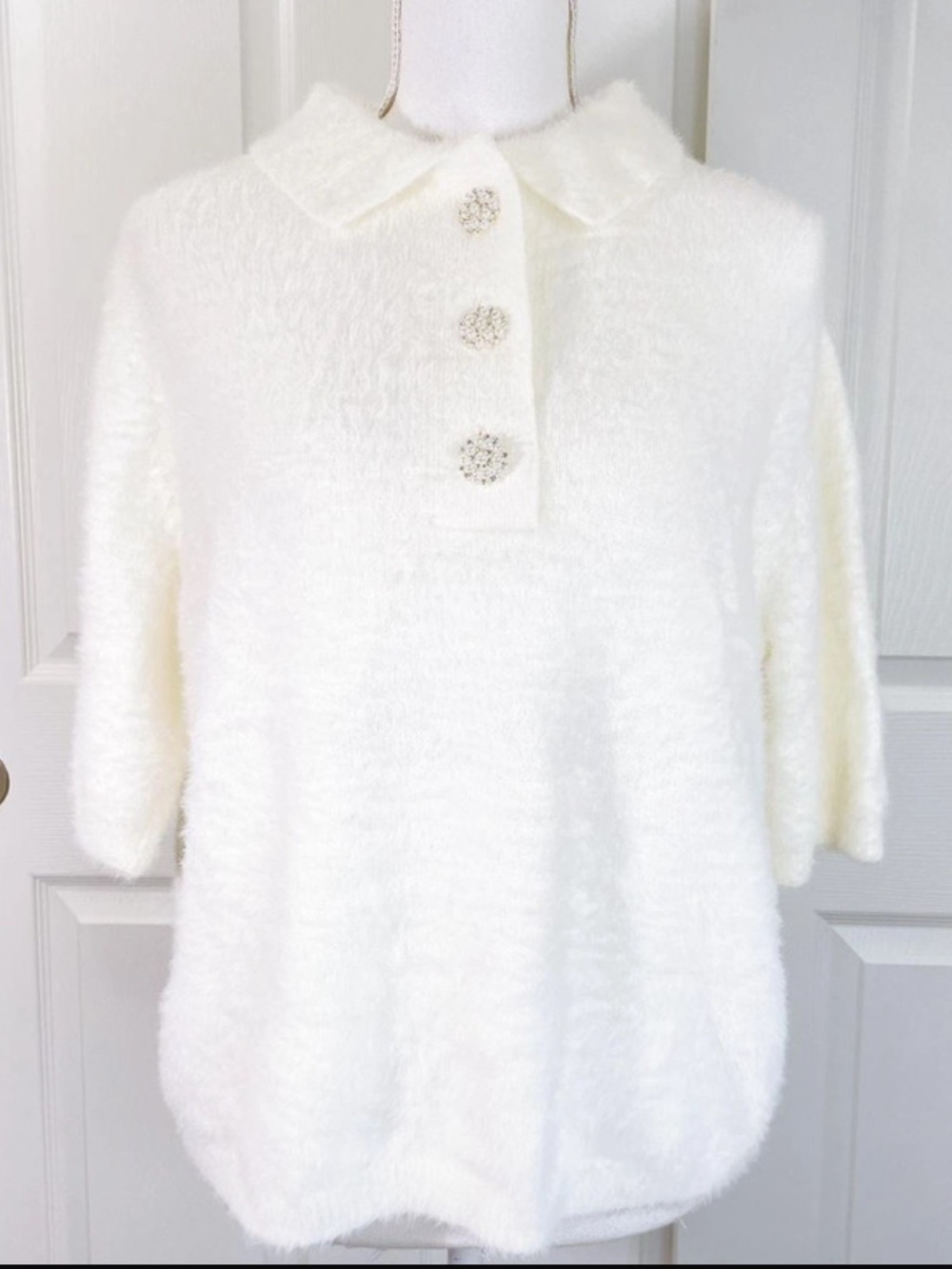 Cozy Fuzzy White Collared Pullover with Decorative Buttons